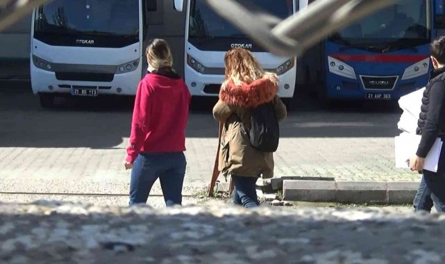 Diyarbakır'da 21 aylık kızını darp eden kadın, adliyeye sevk edildi