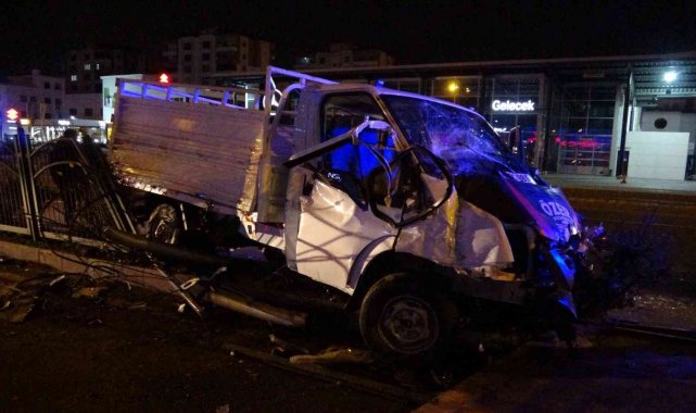 Diyarbakır'da feci zincirleme kaza: 1 ölü 4 yaralı