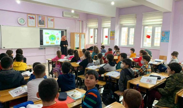Diyarbakırlı öğrencilere yönelik çevre temizliği eğitimi sürüyor