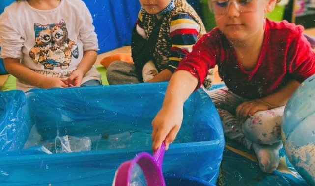 Doğa kirliliği çocuklara anlatılıyor