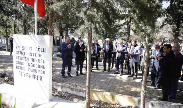 Döşemealtı&#039;nda şehitler kabirleri başında anıldı