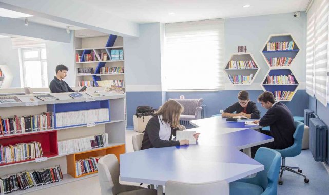 DOSTEK Müdürü Dumlu; &quot;Kütüphaneler toplumların kültür ve medeniyet hazinelerine açılan kapılardır&quot;