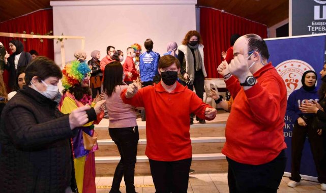 Down sendromlu bireyler gönüllerince eğlendi