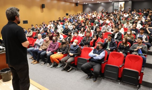 DPÜ&#039;de, &quot;Beden Eğitimi ve Spor Öğretmeni&quot; konulu konferans