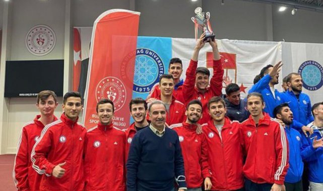 DPÜ'den atletizmde 11 madalya ve Türkiye ikinciliği