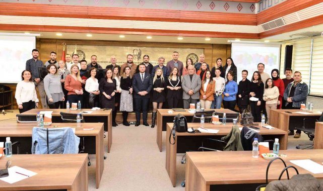 DTO'da 'Protokol ve İş Kültürü' eğitimi büyük ilgi gördü
