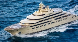 Dünya'nın En Büyük Yatına Almanya El Koydu