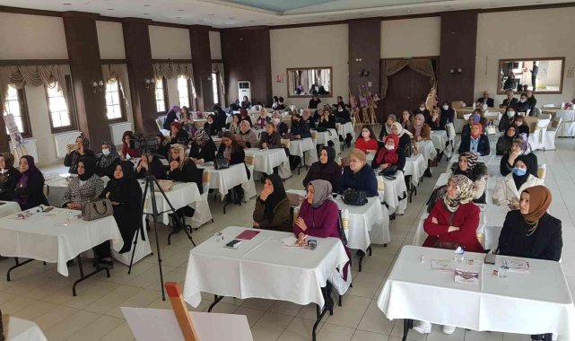 Dünyanın en pahalı baharatı 'Safran' bitkisi konusunda 65 kadına eğitim verildi