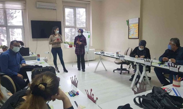 Ebe ve hemşireler üreme sağlığı eğitimi alacak