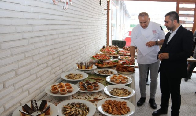 Edremit&#039;te bölgenin ilk &#039;Glütensiz Kafesi&#039; görücüye çıktı