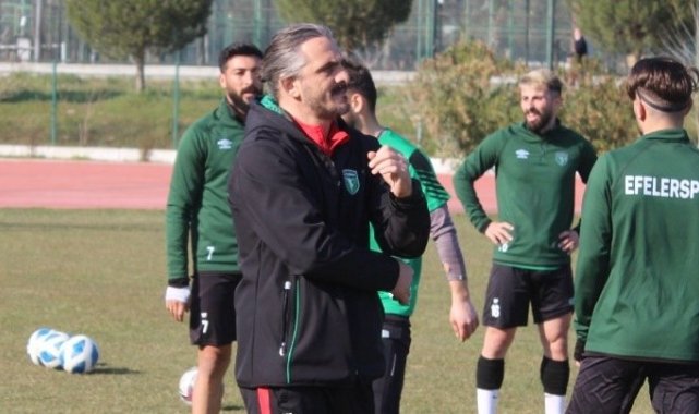 Efeler 09 SFK Teknik Direktörü Boyar; &quot;Umudumuzdan hiç bir şey kaybetmedik&quot;