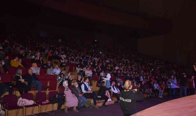 Ekin Uzunlar, Merkezefendispor için söyledi