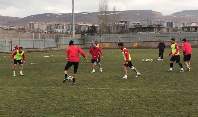 Elazığspor tam kadro çalıştı