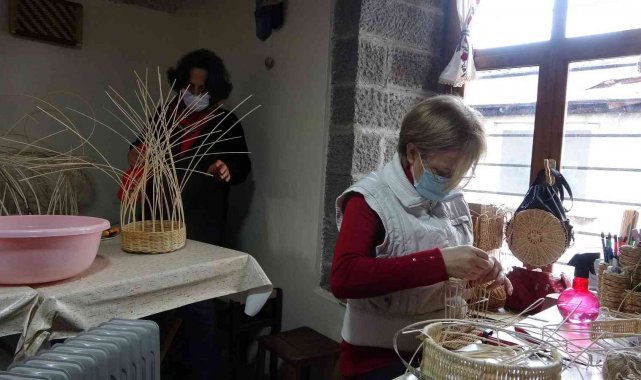 Emekli oldular ama öğrenmekten vazgeçmiyorlar