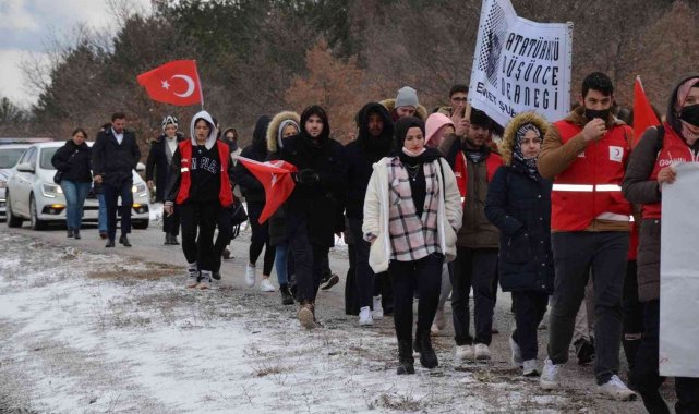 Emet'te şehitlere saygı yürüyüşü