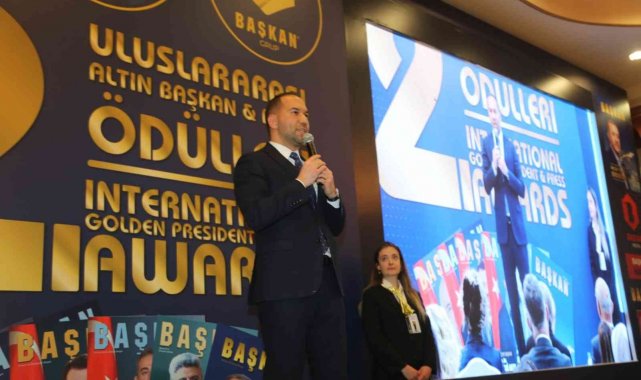 Emrah Özdemir yılın belediye başkanı seçildi