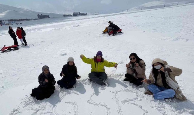 Erciyes Kıbrıslı gençleri ağırladı
