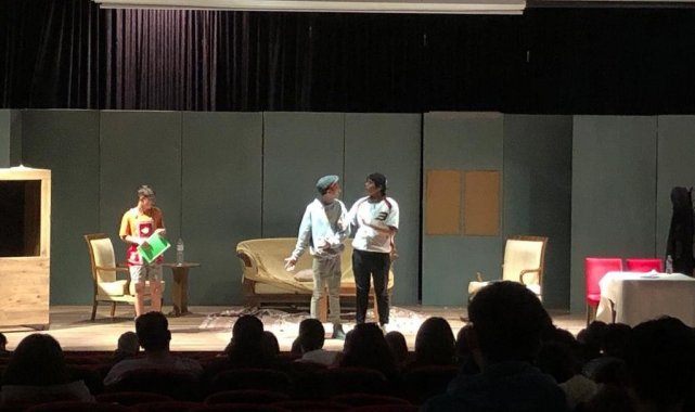 Erdemli'de 'Yatırlı Günler' adlı tiyatro oyunu sahnelendi