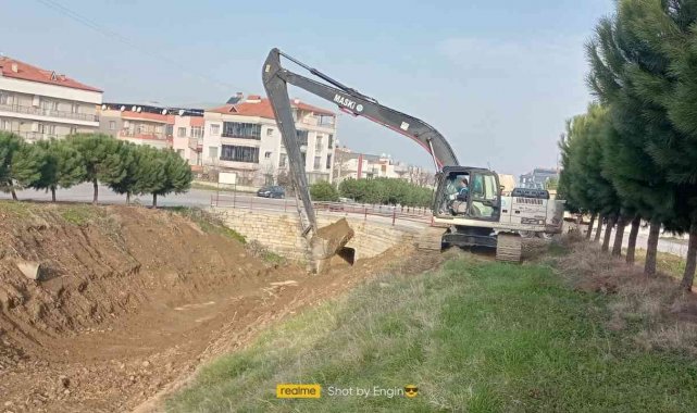 Ergenekon&#039;da 5 kilometre dere temizliği yapıldı