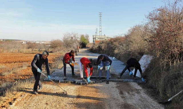 Erikli Mahallesinin tüm yollarına kilitli parke taşı döşendi