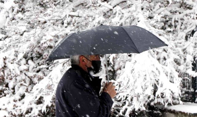 Erzincan'da kar ve tipiden 168 köy yolu ulaşıma kapandı
