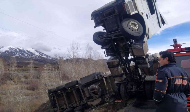 Erzincan'da trafik kazası: 1 yaralı