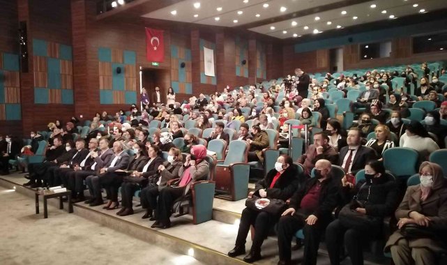 Esenyurt'ta "Dirençli Kentler Dirençli Kadınlar" çalıştayı düzenlendi