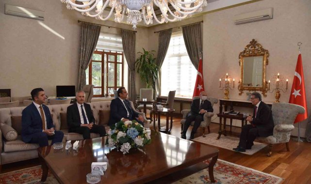 Eski Bakan Güçlü&#039;den Vali Karadeniz&#039;e ziyaret