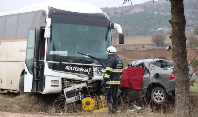 Eskişehir'de trafik kazası: 3 ölü, 3 yaralı