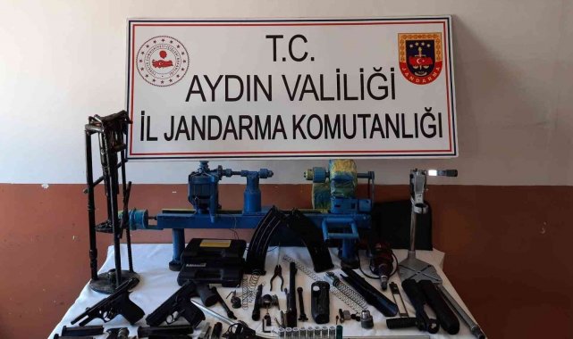 Evi silah imalathanesine çevirmiş