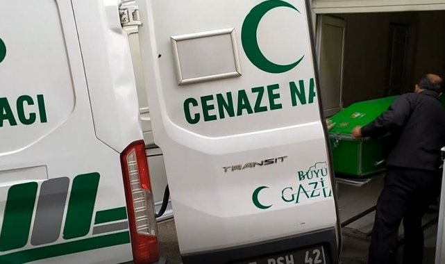 Evinde bıçaklı saldırıya uğrayan kişi hayatını kaybetti