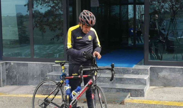 Fahri Amca bisikletiyle 22&#039;inci kez Çanakkale yolunda