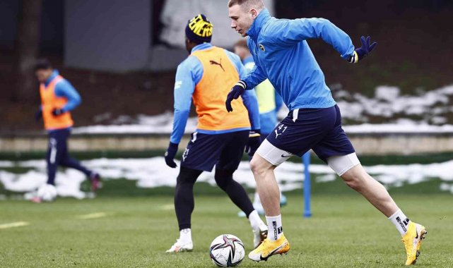 Fenerbahçe'de Konyaspor hazırlıkları başladı