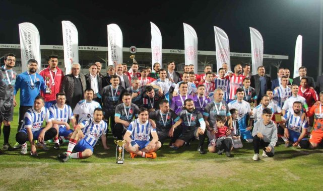Fethiye Mahalleler Arası Futbol Turnuvası'nda şampiyon Çamköy Mahalle takımı oldu
