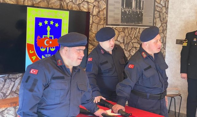 Finike'de özel bireyler için jandarmada yemin töreni düzenlendi