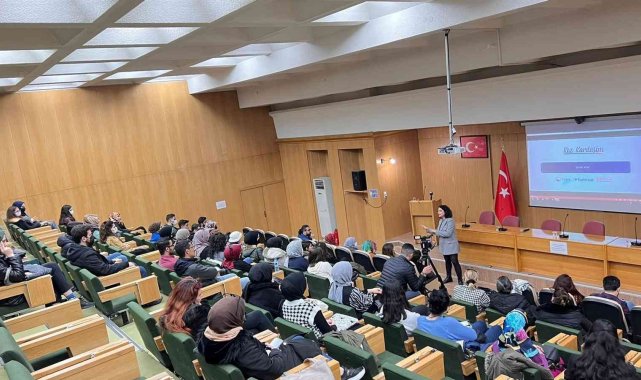 FÜ&#039;de sıfır atık eğitimi verildi