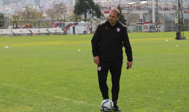 Fuat Çapa: "Bandırmaspor maçından güzel bir sonuçla ayrılmak istiyoruz"
