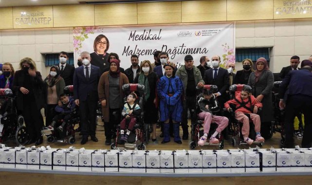 Gaziantep'te engellilere 630 adet medikal malzeme dağıtımı
