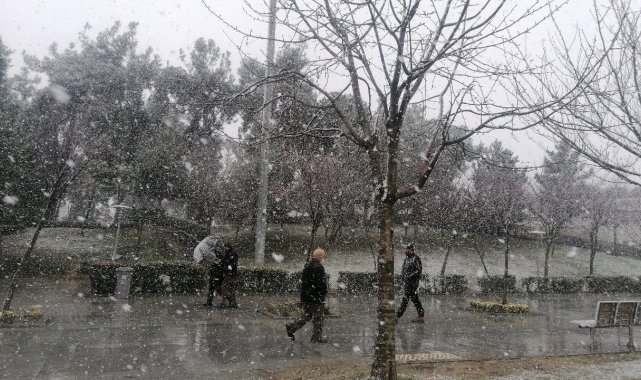 Gebze&#039;de kar yağışı