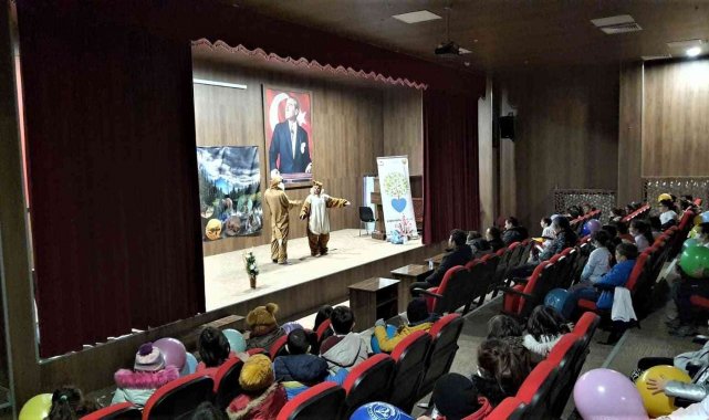 Gediz&#039;de çocuklar hem eğlendi, hem öğrendi