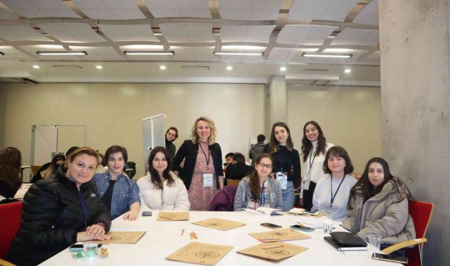 Gençlerden 'sürdürülebilir enerji' fikirleri