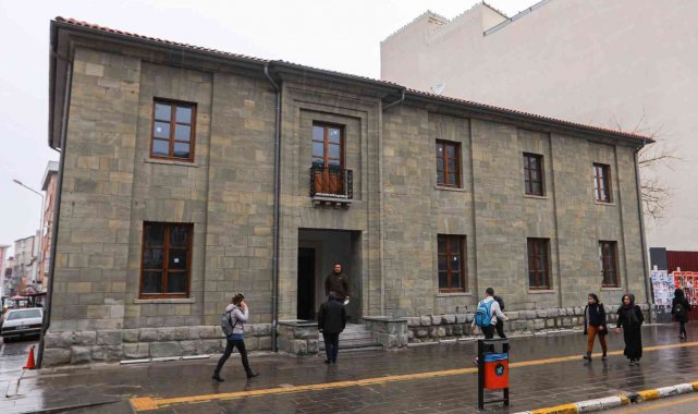 Genel Sekreter Çelikel restore edilen Tekel binasını gezdi