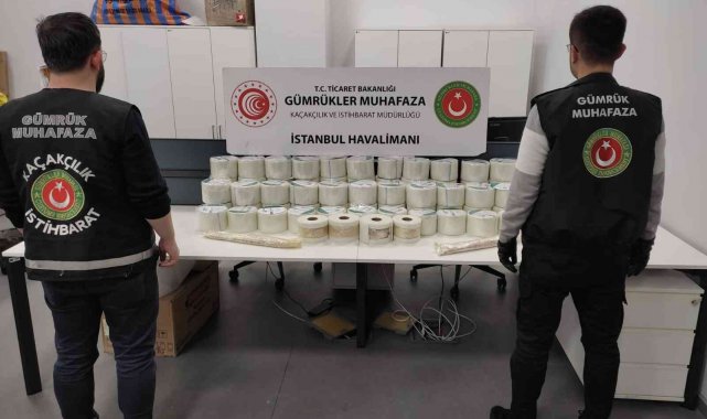 Gümrük Muhafaza ekiplerinden, İstanbul Havalimanı'nda üç uyuşturucu operasyonu