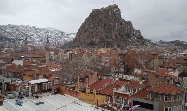 Günler öncesinden uyarısı yapılan kar yağışının bugün başlaması bekleniyor