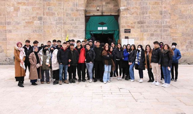 Gürsulu gençler ecdadın izleriyle buluştu