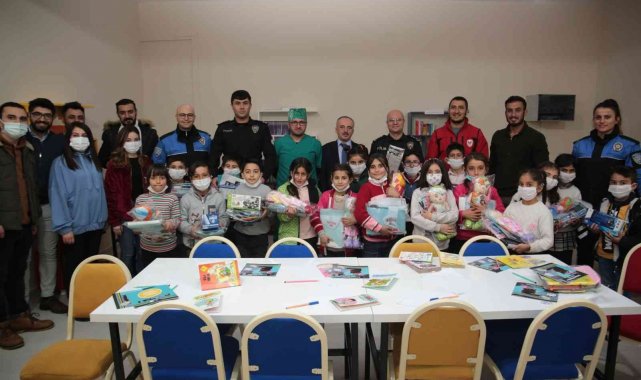 Hakkari polisinin eğitim atağı devam ediyor