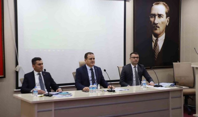 Hakkari'de muhtarlar toplantısı