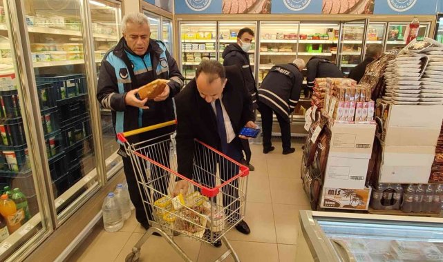 Hakkari'de tarihi geçmiş ürünler imha edildi