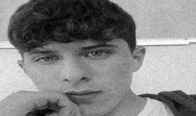 Halı sahada kalp krizi geçiren liseli genç hayatını kaybetti