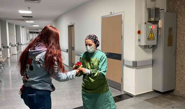 Harçlıklarından arttırdılar, pandeminin kadın kahramanlarını unutmadılar